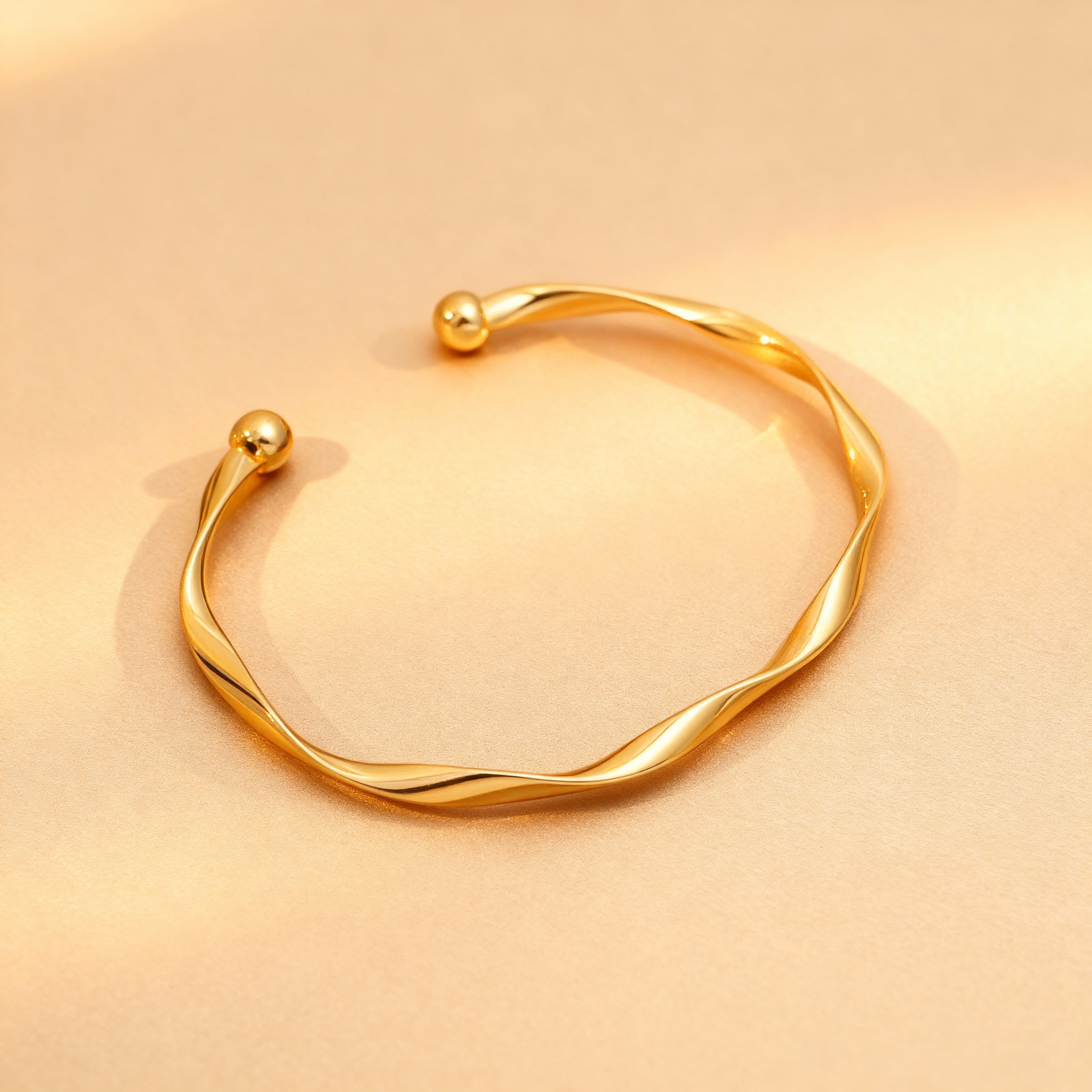 Gold Twisted Bracelet