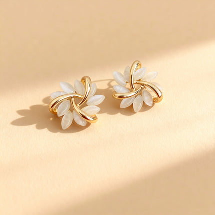 Elegant Leaf Wreath Acrylic Earrings